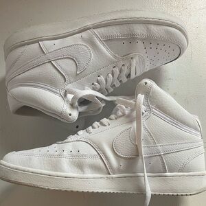 nike vision court mids